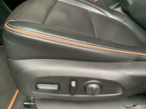 Used 2021 GMC Acadia AT4 image 21