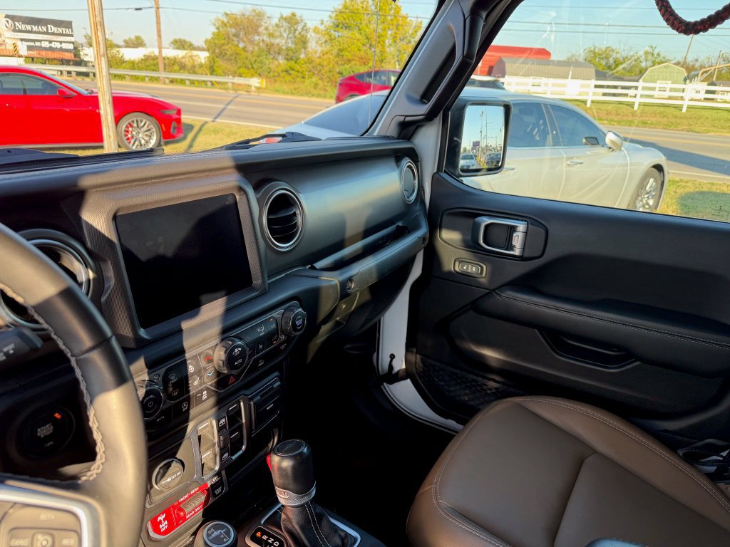 Used 2021 Jeep Gladiator Rubicon AWD/4WD image 13