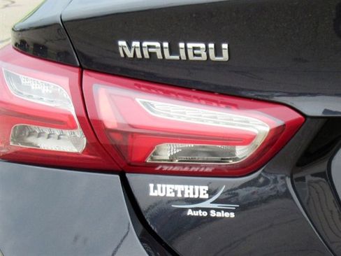 Used 2022 Chevrolet Malibu LT image 35
