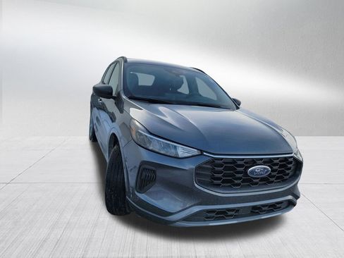 Used 2024 Ford Escape ST-Line w/ Tech Pack #1 image 2