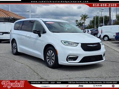 Certified 2024 Chrysler Pacifica Limited
