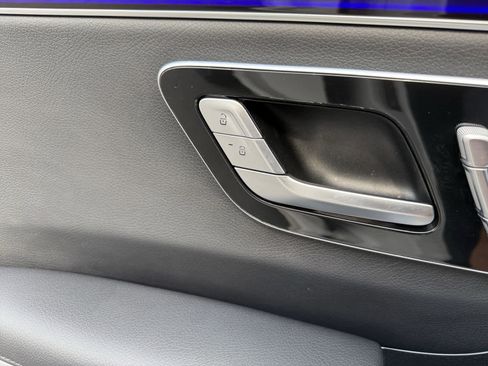 Certified 2023 Mercedes-Benz S 500 4MATIC image 26