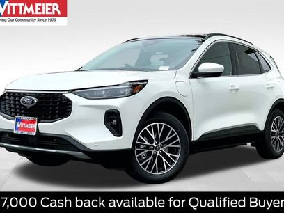 New 2025 Ford Escape SE w/ PHEV Premium Package