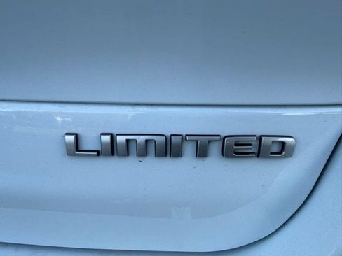 New 2025 Jeep Grand Cherokee L Limited w/ Trailer Tow Package image 10