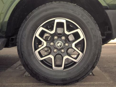 Used 2025 Ford Bronco Outer Banks image 15