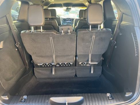 Used 2026 Chrysler Pacifica Select image 28