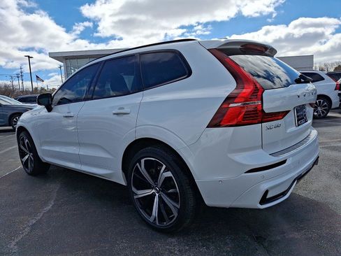 Certified 2023 Volvo XC60 T8 Ultimate w/ Protection Package Premier image 4