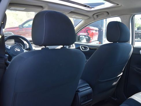 Used 2018 Nissan Sentra SV w/ Premium Package (P01) FWD image 12