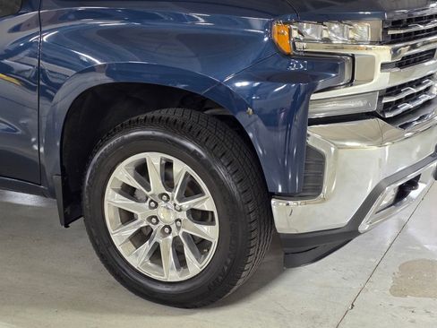 Used 2019 Chevrolet Silverado 1500 LTZ w/ LTZ Convenience Package image 10