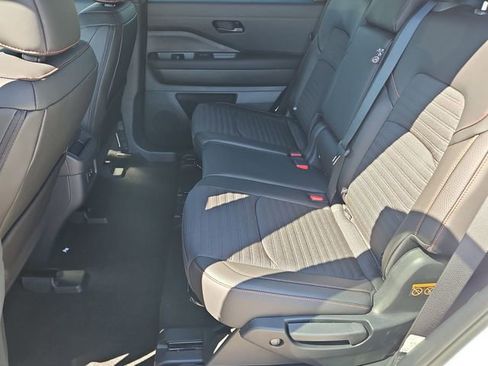 New 2026 Nissan Pathfinder Rock Creek AWD/4WD image 7