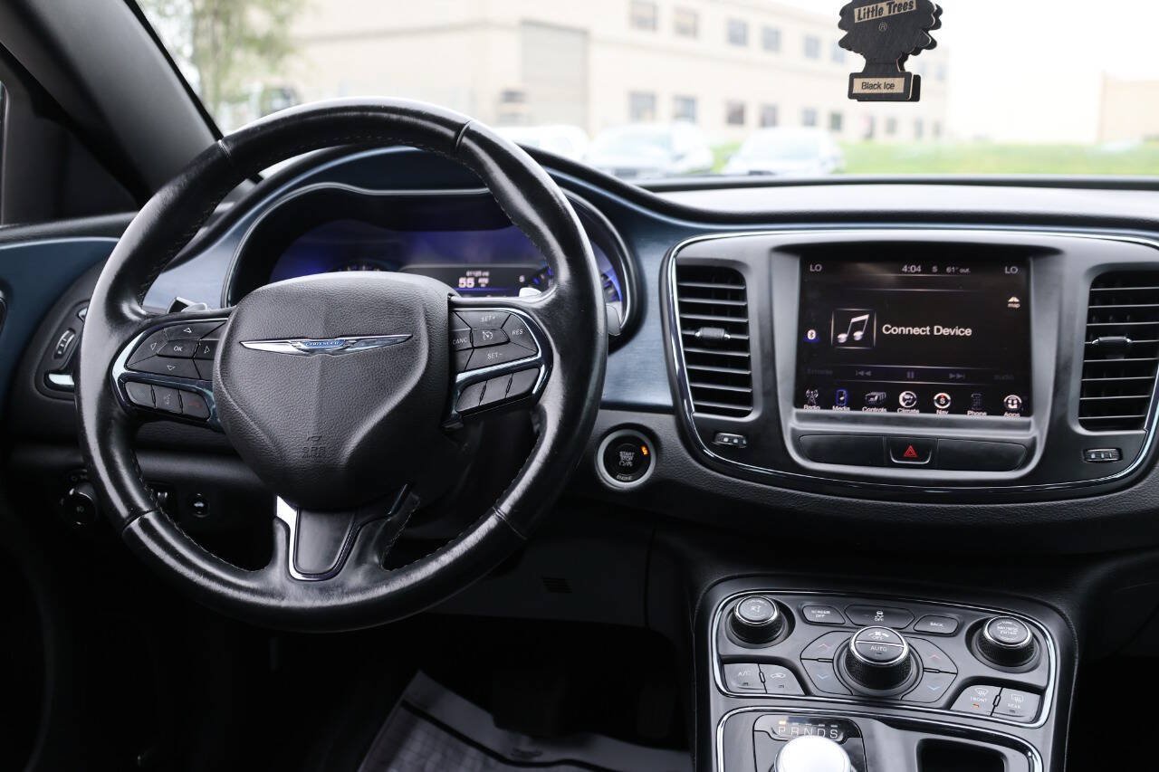 Used 2015 Chrysler 200 S w/ Navigation & Sound Group I FWD image 23