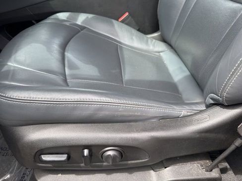 Used 2021 Buick Enclave Essence w/ Sport Touring Edition image 14