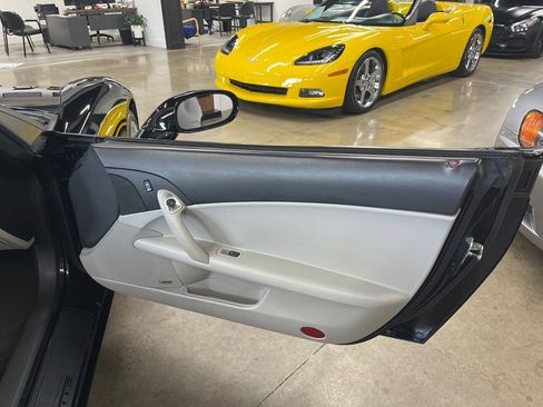 Used 2007 Chevrolet Corvette Convertible w/ Preferred Equipment Group RWD image 47
