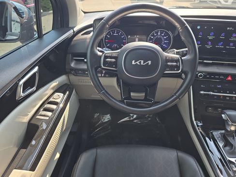 Certified 2024 Kia Carnival EX FWD image 14