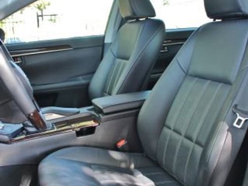 Used 2017 Lexus ES 350 image 16