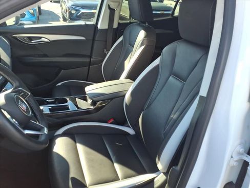 Used 2025 Buick Envision Sport Touring image 13
