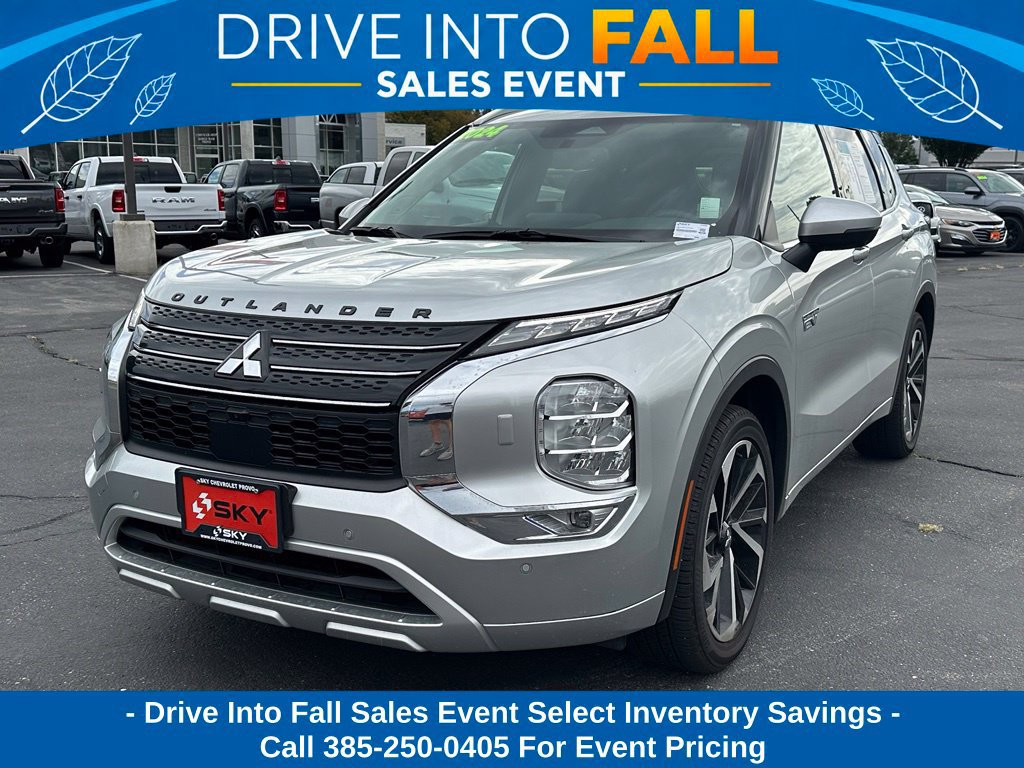 Used 2024 Mitsubishi Outlander SEL AWD/4WD image 2