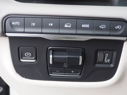Used 2023 Cadillac Escalade Sport Platinum AWD/4WD image 24
