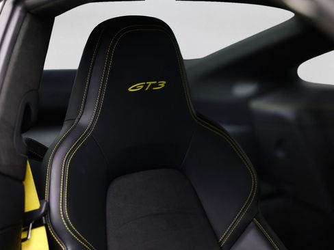Used 2022 Porsche 911 GT3 RWD image 33