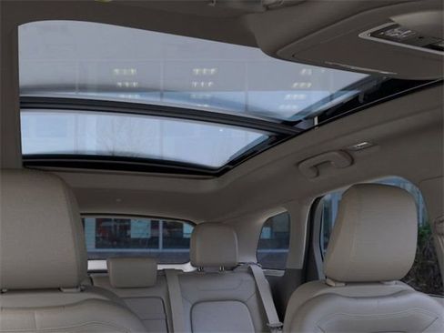 New 2024 Lincoln Corsair Grand Touring w/ Equipment Group 301A image 22