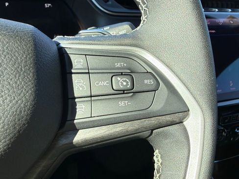 New 2025 Jeep Grand Cherokee L Limited w/ Trailer Tow Package image 17