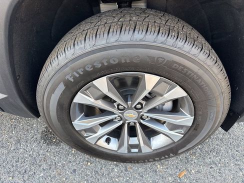 New 2026 Chevrolet Equinox LT image 12