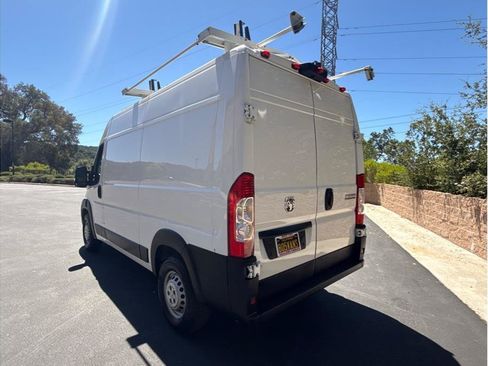 Used 2024 RAM ProMaster 2500 FWD image 9