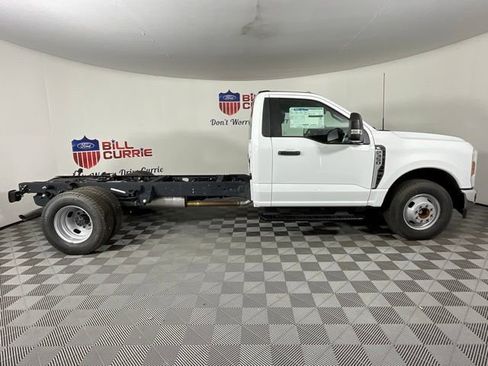 New 2025 Ford F350 XL w/ XL Chrome Package image 2