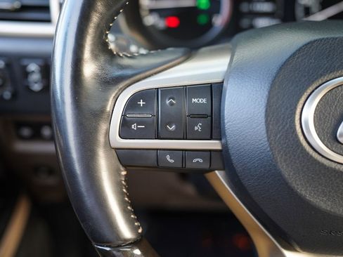 Used 2021 Lexus GX 460 Premium w/ Accessory Package AWD/4WD image 30