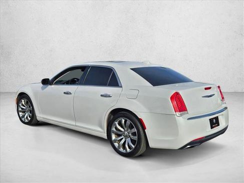 Used 2015 Chrysler 300 C w/ Harman/Kardon Audio Group image 7