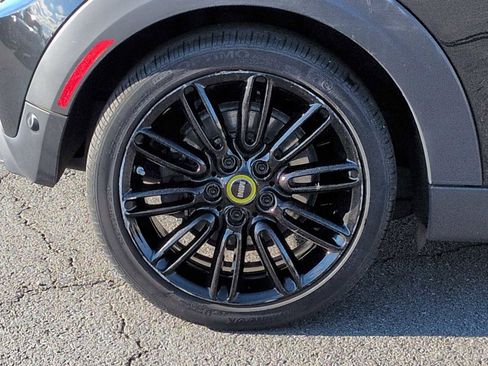 Certified 2024 MINI Cooper SE image 13