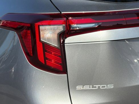 Used 2026 Kia Seltos S image 12