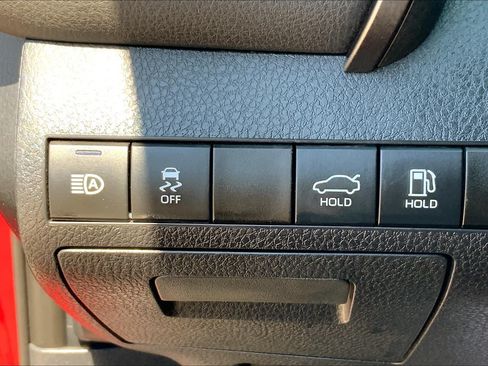 Used 2019 Toyota Camry XSE FWD image 36