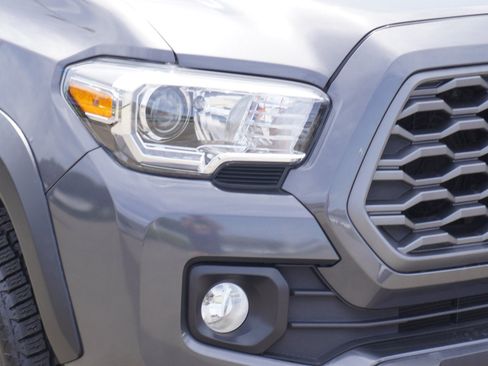 Used 2023 Toyota Tacoma 4x4 Double Cab image 3