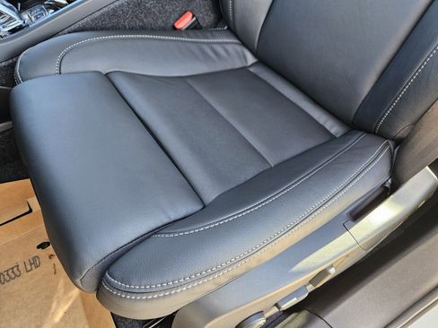 New 2026 Volvo XC40 B5 Plus w/ Protection Package Premier image 7