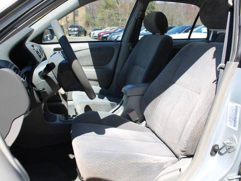 Used 2002 Toyota Corolla LE FWD image 23