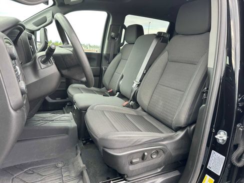 Used 2024 Chevrolet Silverado 2500 Custom w/ Custom Value Package image 21