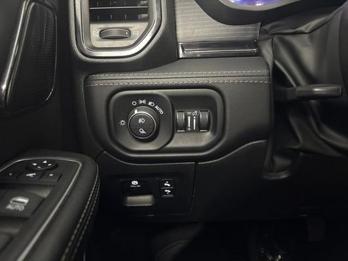 Used 2023 RAM 1500 Limited AWD/4WD image 38