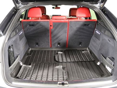 Used 2023 Audi SQ5 Premium Plus w/ Premium Plus Package image 24