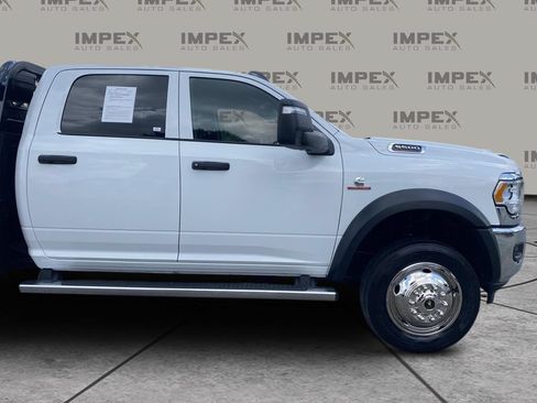 Used 2024 RAM 5500 Tradesman w/ Chrome Appearance Group AWD/4WD image 72