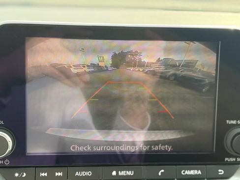 Used 2025 Nissan Rogue SV AWD/4WD image 35