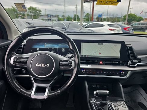 Used 2023 Kia Sportage SX FWD image 13