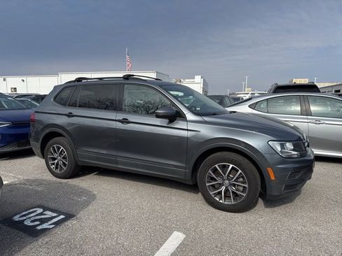 Used 2021 Volkswagen Tiguan S image 4