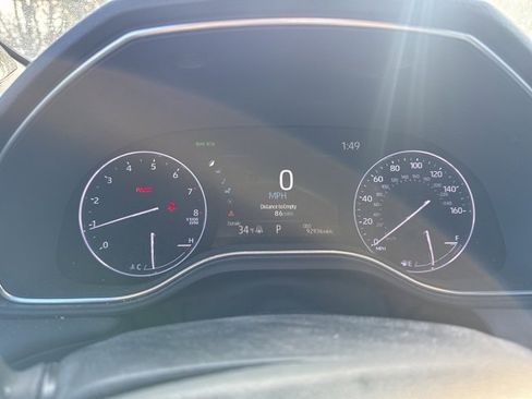 Used 2020 Toyota Avalon Touring image 9