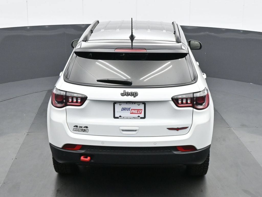 Used 2026 Jeep Compass Trailhawk AWD/4WD image 24