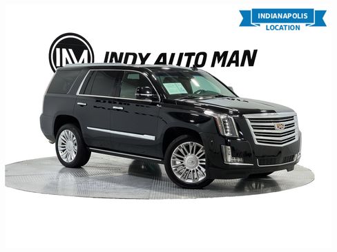 Used 2018 Cadillac Escalade Platinum AWD/4WD image 1