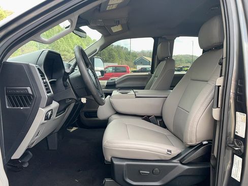 Used 2020 Ford F250 XLT w/ XLT Value Package image 12