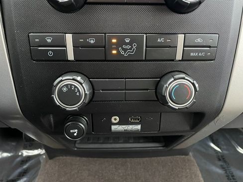 Used 2010 Ford F150 XLT image 21