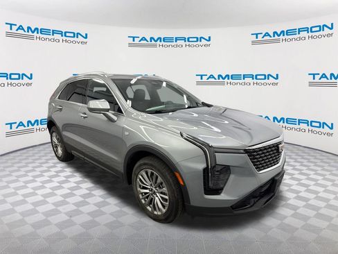 Used 2024 Cadillac XT4 Premium Luxury AWD/4WD image 7
