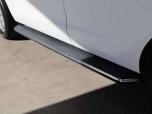 Used 2020 Ford Expedition XLT w/ Equipment Group 202A image 13